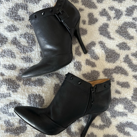 Enzo Angiolini Leather Booties - Picture 3 of 6